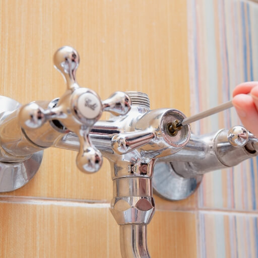 Csaptelep csere és bekötés budapest - profi vízszerelő